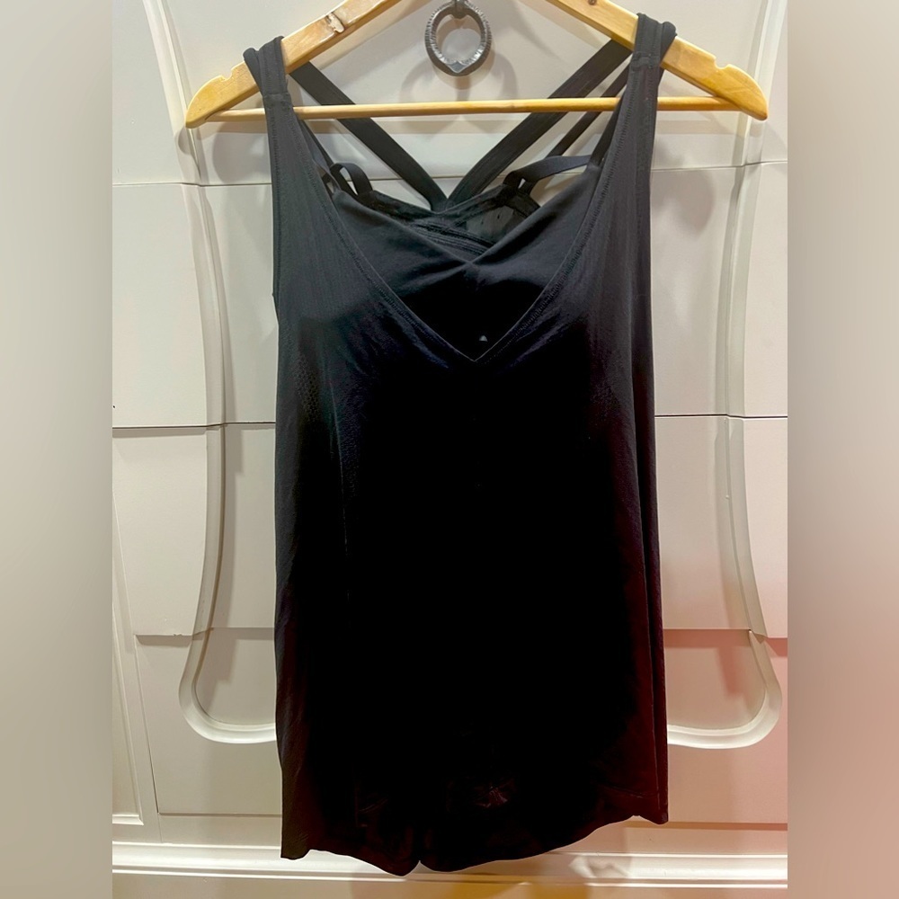 Black Lululemon Tank Top with Sports Bra included